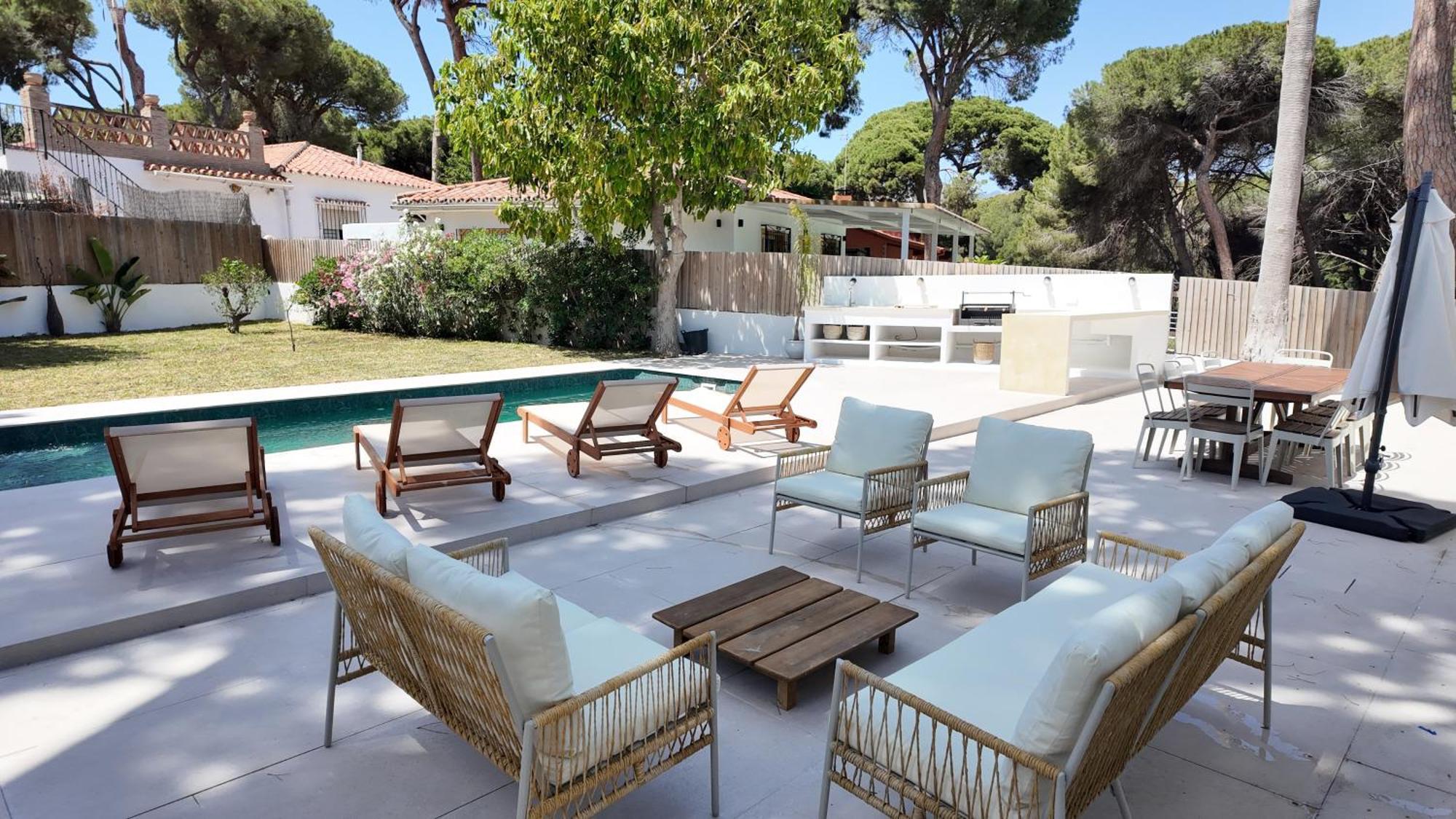 Casa Bahari Near The With Pool, Bbq, And Lounge *