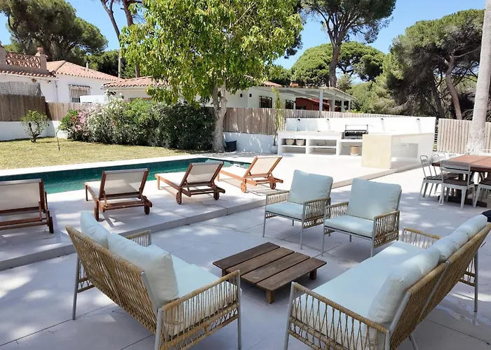 Casa Bahari Near The Beach With Pool, Bbq, And Lounge