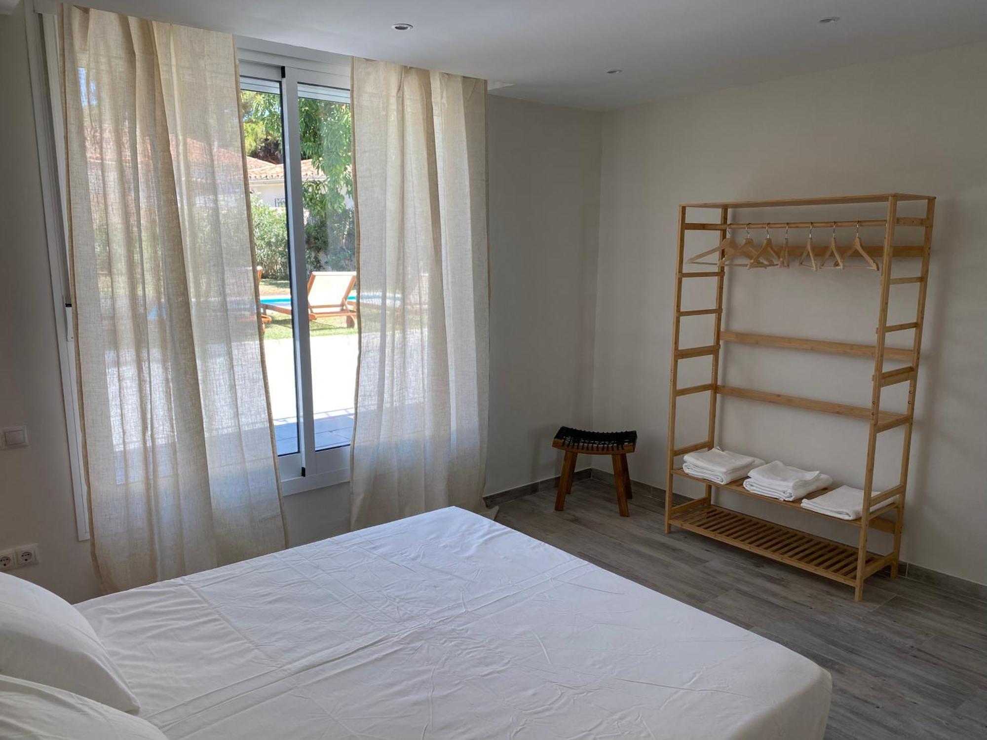 Casa Bahari Near The With Pool, Bbq, And Lounge Villa